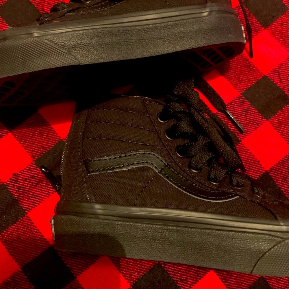 Boys Hight top vans